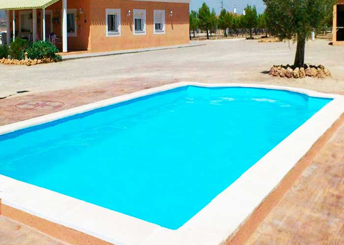 Piscinas a precio de Fábrica - Piscina de poliéster 9 x 4 M